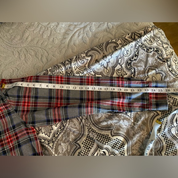 Never worn XL shirt from Simons - Picture 3 of 5